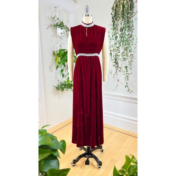 Vintage 1970s Dress Set 70s Red Velvet Party Matching Cape Holiday Formal Maxi - Picture 6 of 11